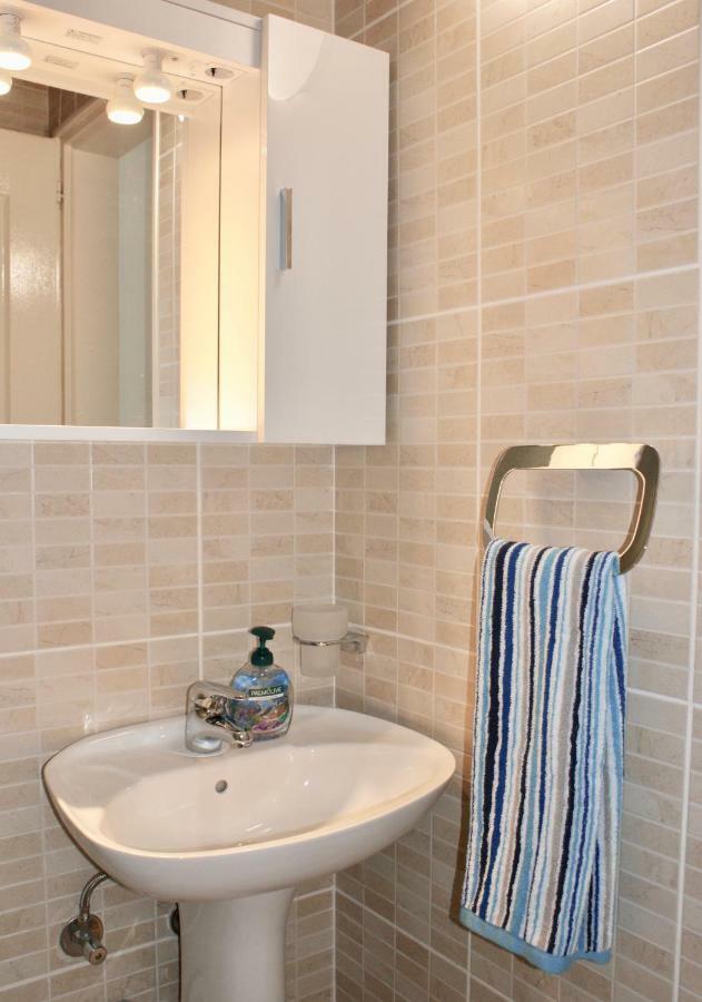 Studio Apartments Morinj Экстерьер фото