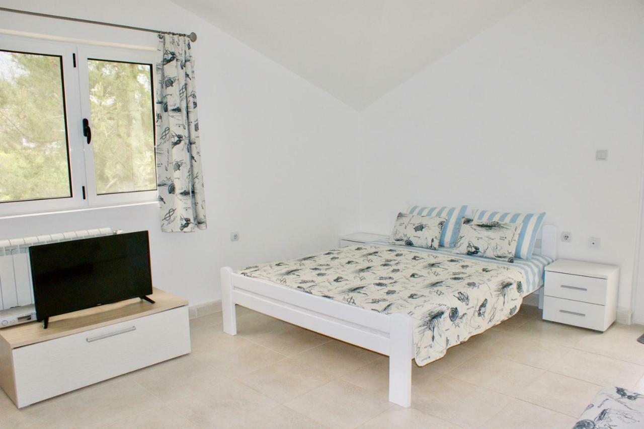 Studio Apartments Morinj Экстерьер фото